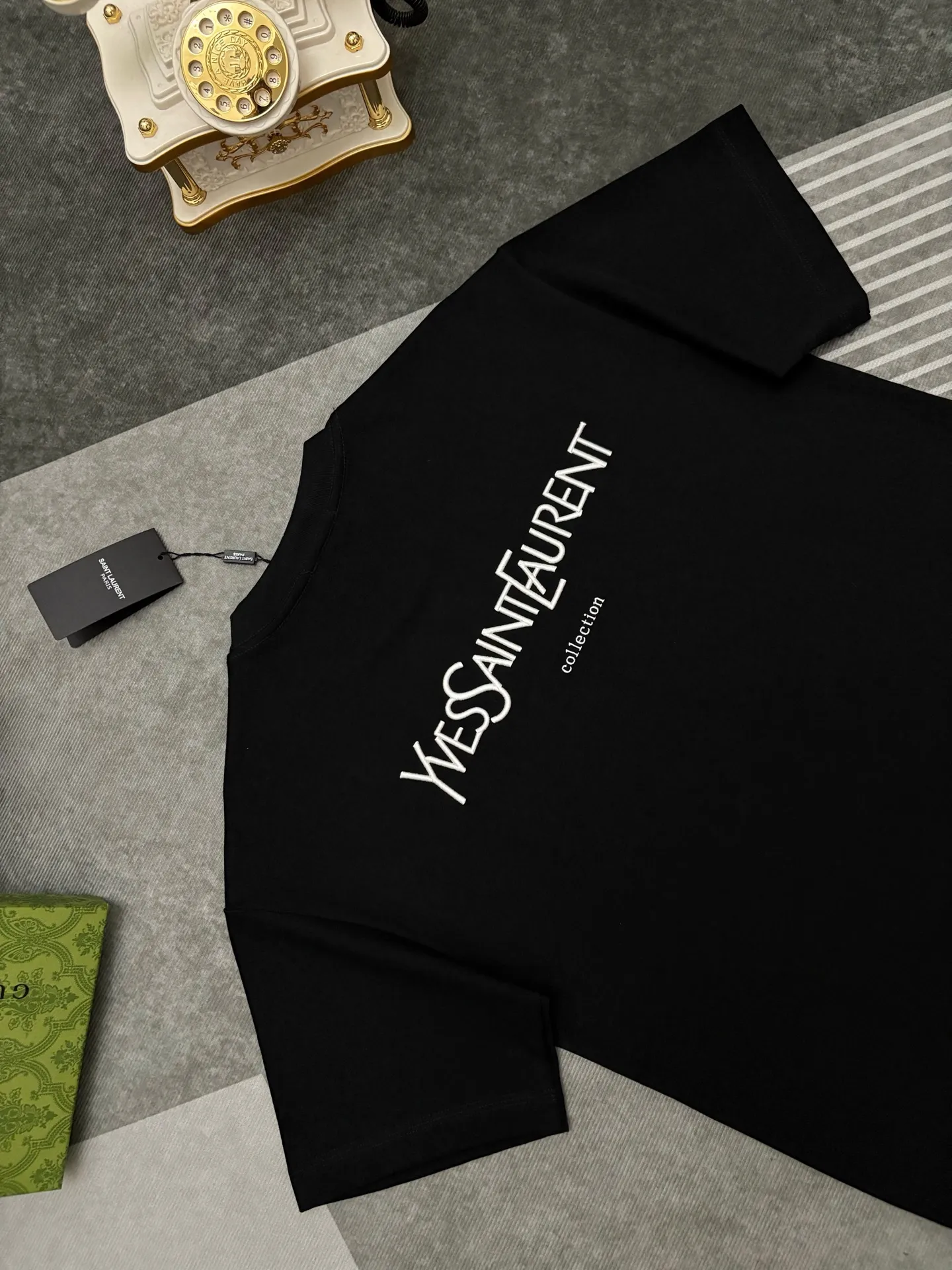 P135💰 YSL T 【YSL ， 】 New Arrival ， Premium Versatile ， Same Style YSL ， T ， ， ， logo logo ！ ， ， ， ， ， ， ， ！！ 300 ， ， 。 ， 。 ， ， ！！ Sizes：S、M、L、XL、XXL